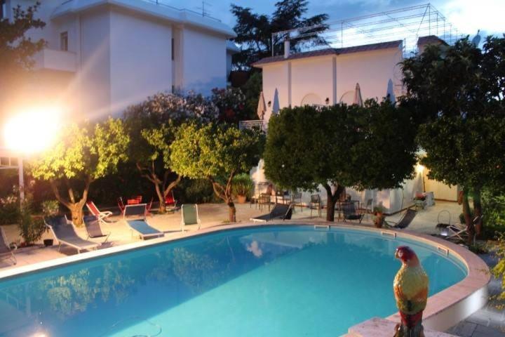 Bed and Breakfast V Harmony In Sorrento Meta Exterior foto